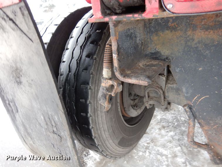 image for item AF9324 2001 Freightliner FL80  dump truck