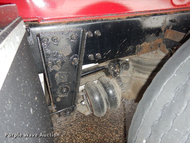 image for item AF9324 2001 Freightliner FL80  dump truck