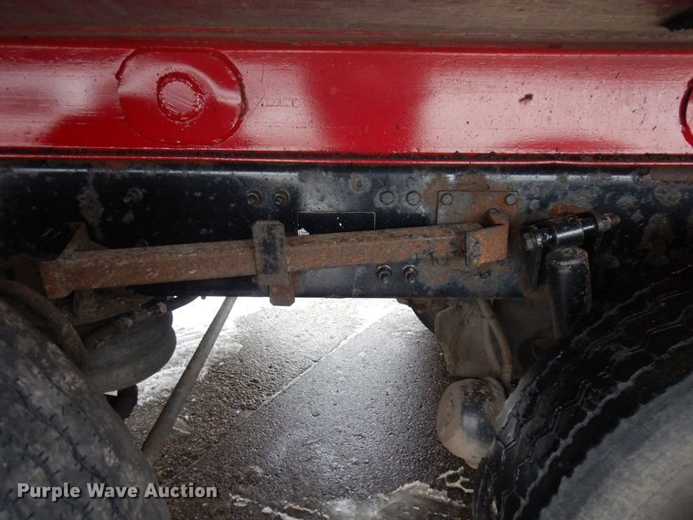 image for item AF9324 2001 Freightliner FL80  dump truck