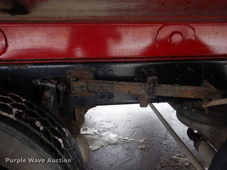 image for item AF9324 2001 Freightliner FL80  dump truck