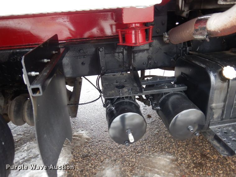 image for item AF9324 2001 Freightliner FL80  dump truck