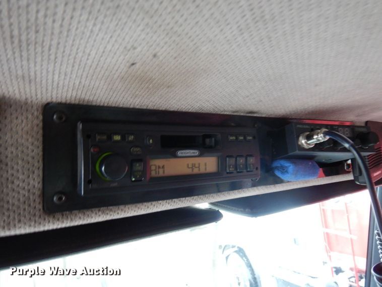 image for item AF9324 2001 Freightliner FL80  dump truck