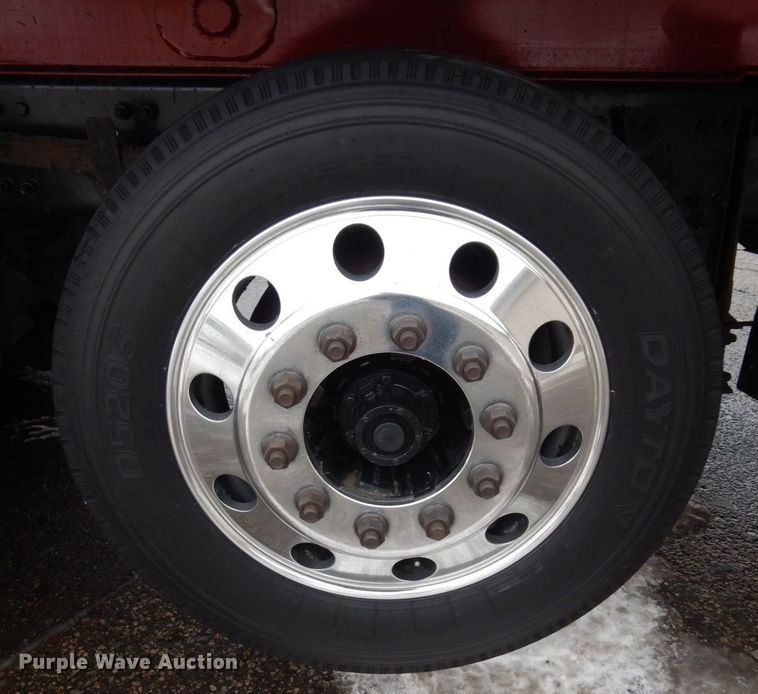 image for item AF9324 2001 Freightliner FL80  dump truck