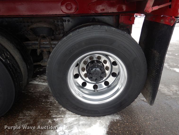 image for item AF9324 2001 Freightliner FL80  dump truck