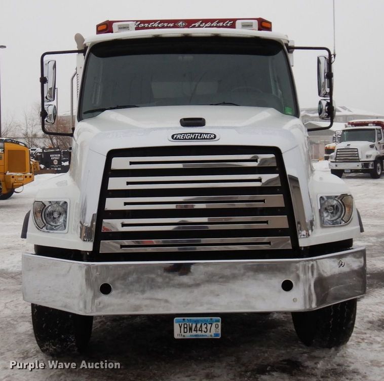 image for item AF9325 2016 Freightliner 114SD  dump truck