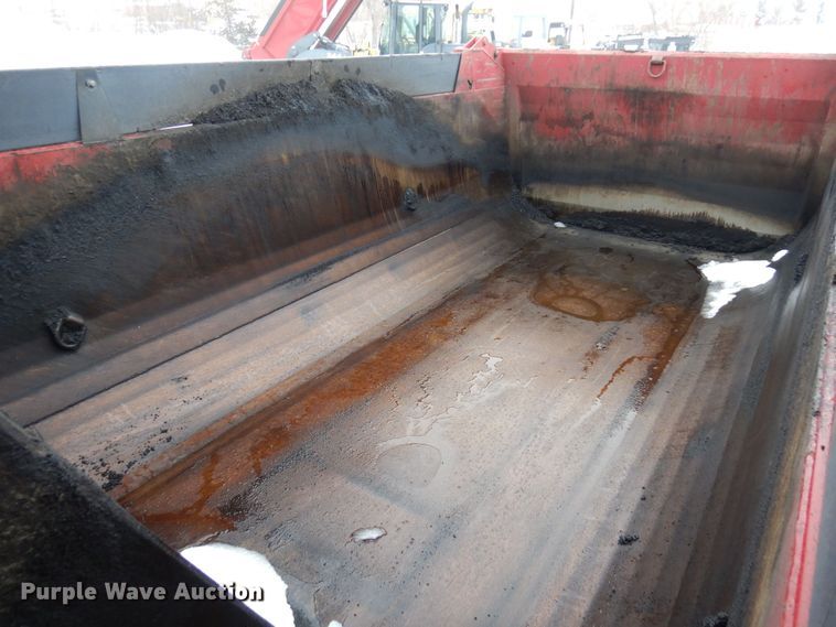 image for item AF9325 2016 Freightliner 114SD  dump truck