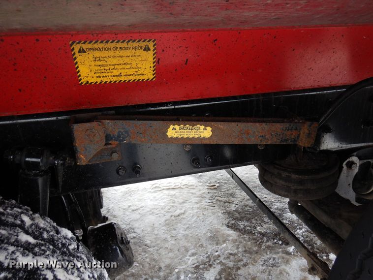 image for item AF9325 2016 Freightliner 114SD  dump truck