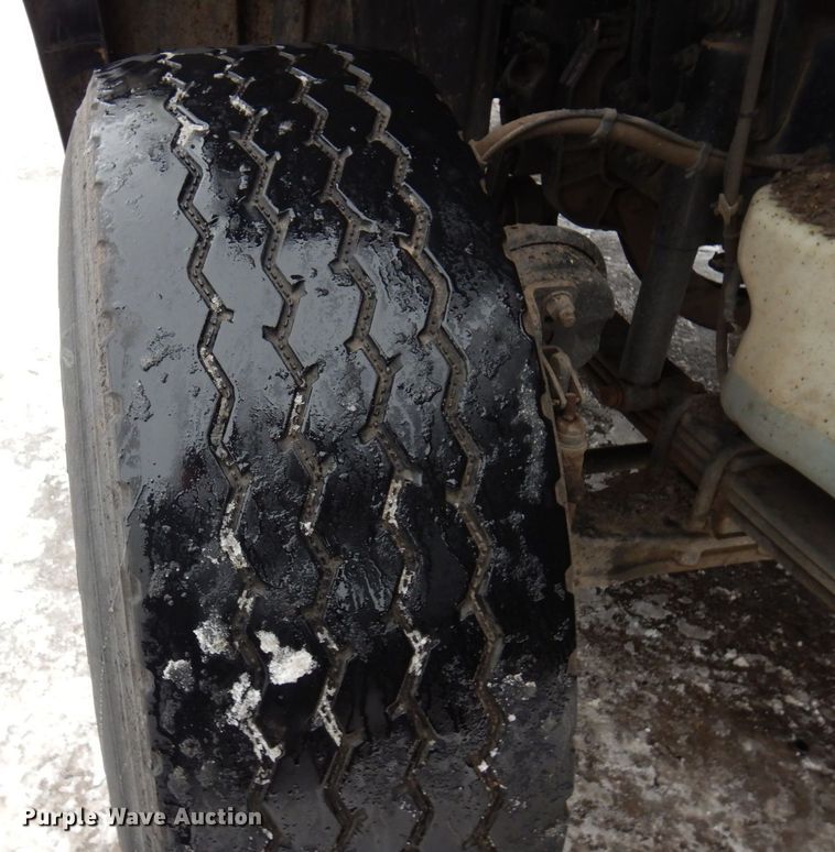 image for item AF9325 2016 Freightliner 114SD  dump truck