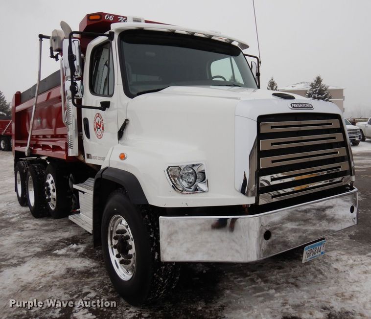 image for item AF9326 2017 Freightliner 114SD  dump truck