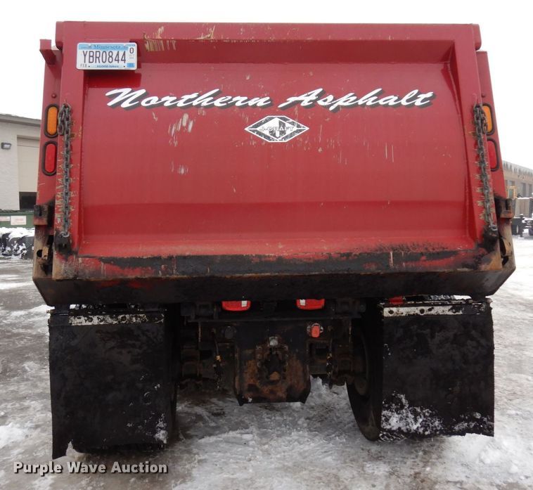 image for item AF9326 2017 Freightliner 114SD  dump truck