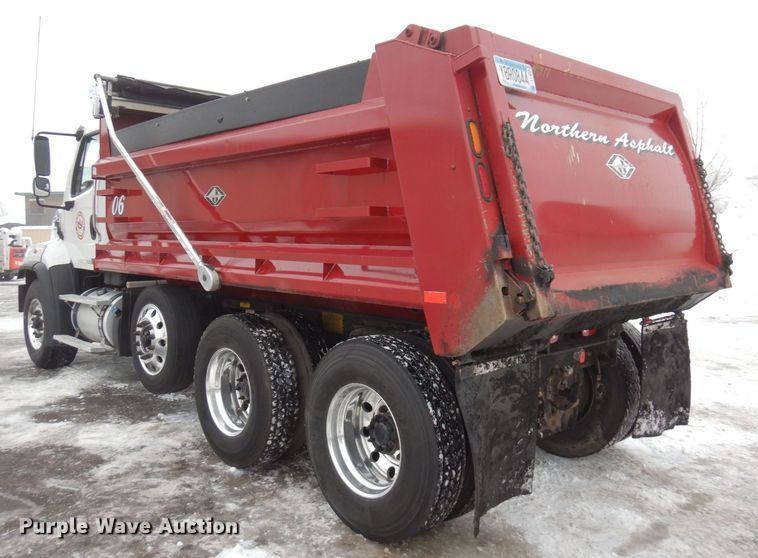 image for item AF9326 2017 Freightliner 114SD  dump truck