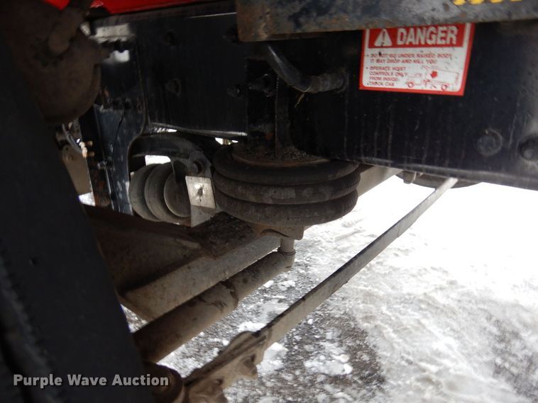 image for item AF9326 2017 Freightliner 114SD  dump truck