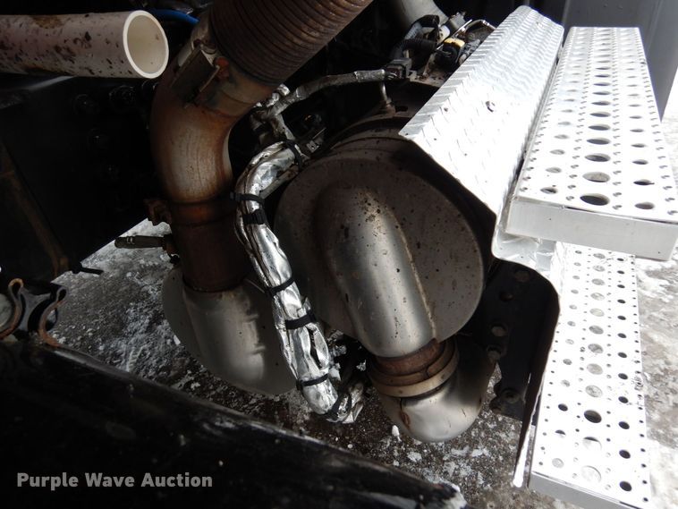 image for item AF9326 2017 Freightliner 114SD  dump truck