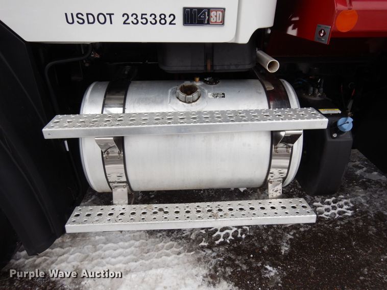 image for item AF9326 2017 Freightliner 114SD  dump truck