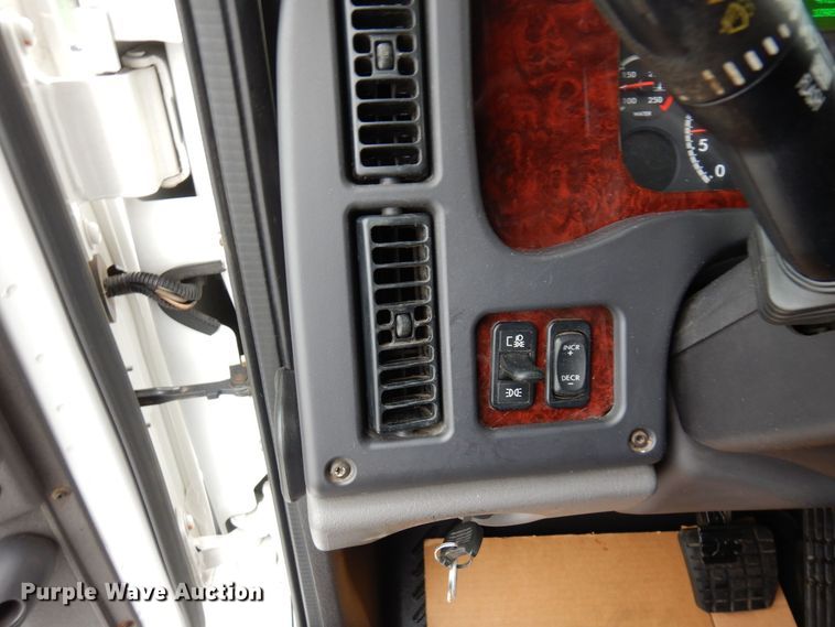 image for item AF9326 2017 Freightliner 114SD  dump truck