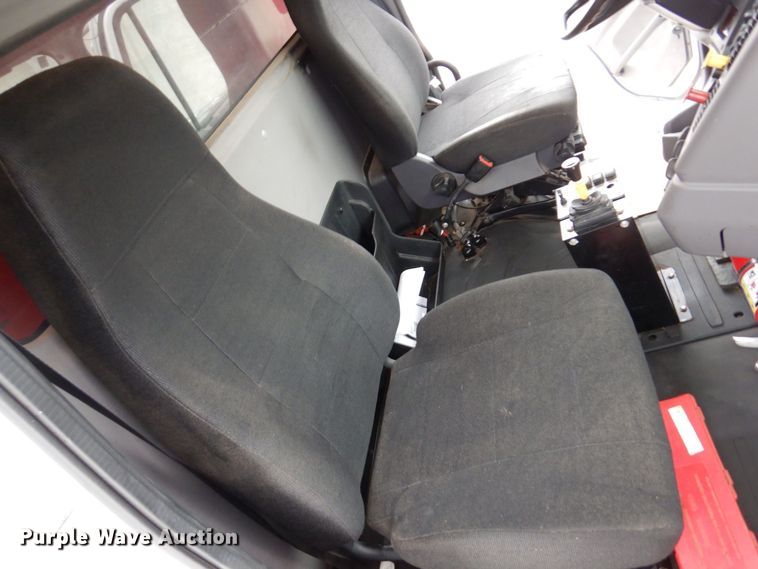 image for item AF9326 2017 Freightliner 114SD  dump truck