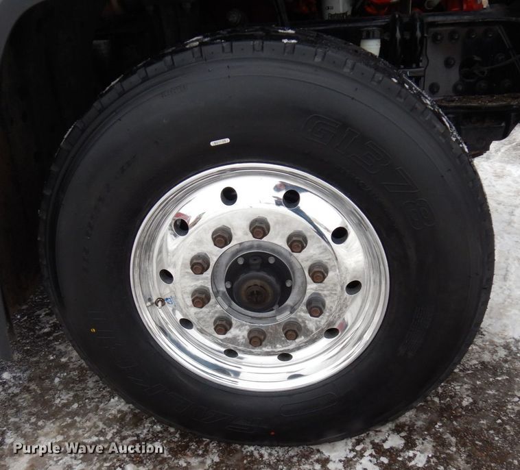 image for item AF9326 2017 Freightliner 114SD  dump truck