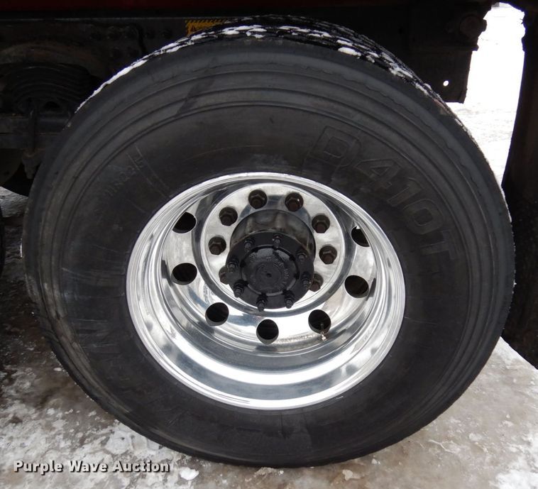 image for item AF9326 2017 Freightliner 114SD  dump truck