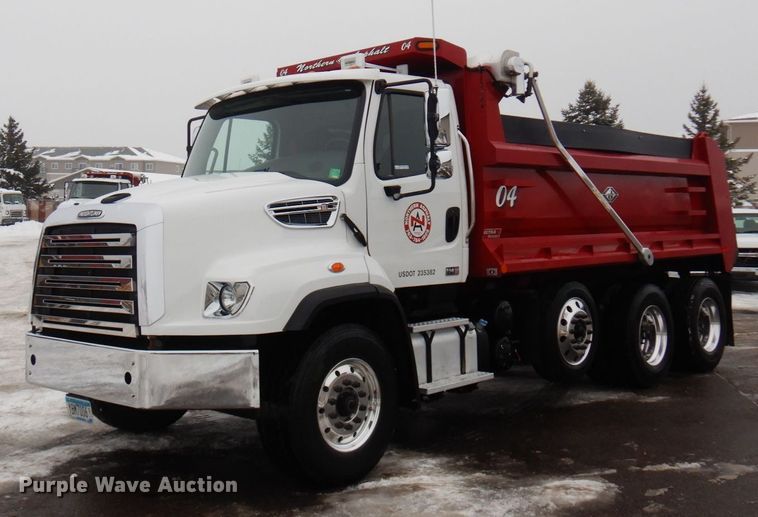 image for item AF9327 2016 Freightliner 114SD  dump truck