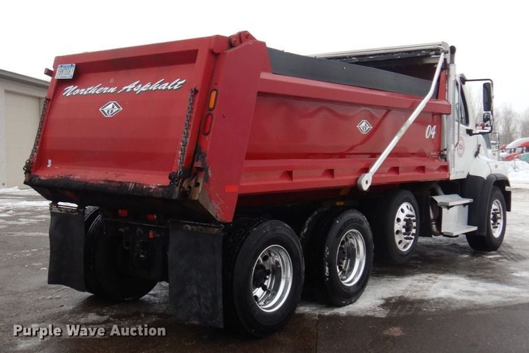 image for item AF9327 2016 Freightliner 114SD  dump truck