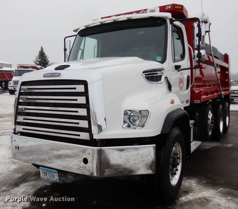 image for item AF9327 2016 Freightliner 114SD  dump truck