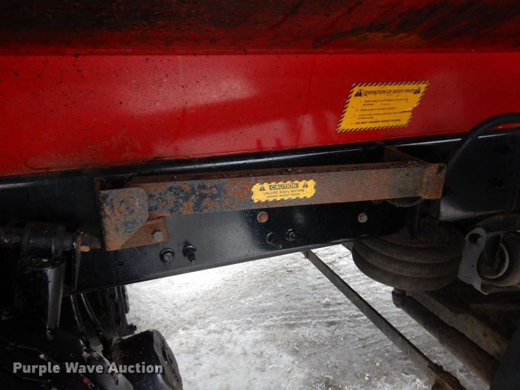 image for item AF9327 2016 Freightliner 114SD  dump truck