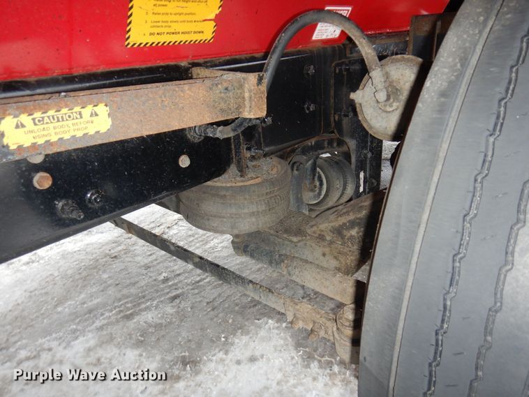 image for item AF9327 2016 Freightliner 114SD  dump truck