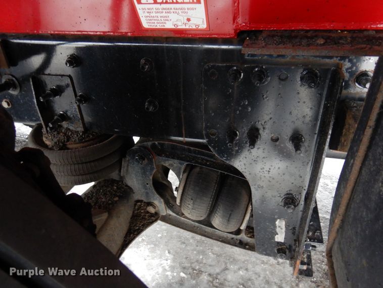 image for item AF9327 2016 Freightliner 114SD  dump truck