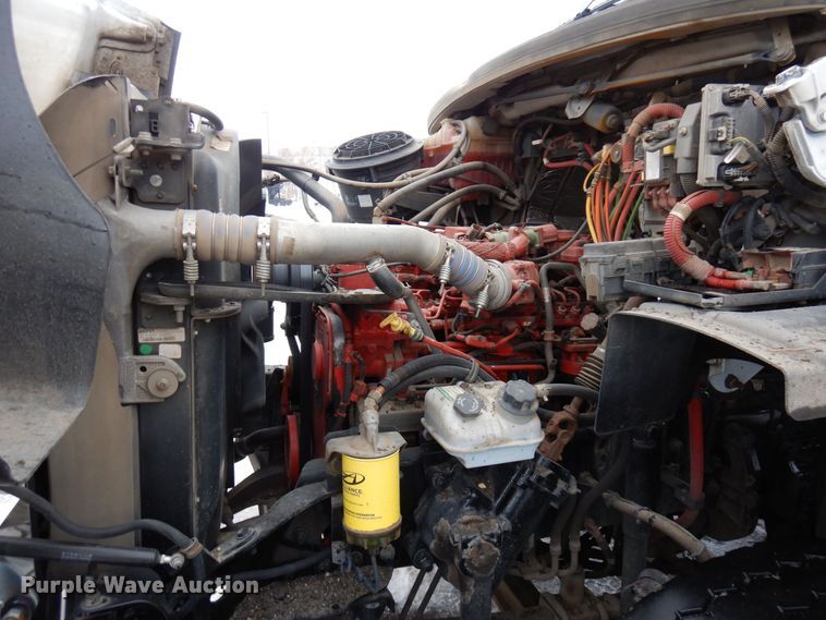 image for item AF9327 2016 Freightliner 114SD  dump truck