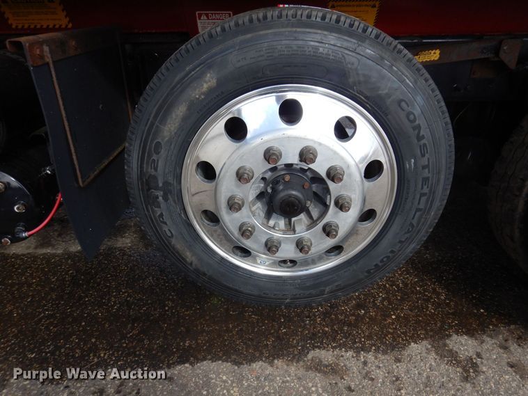 image for item AF9327 2016 Freightliner 114SD  dump truck