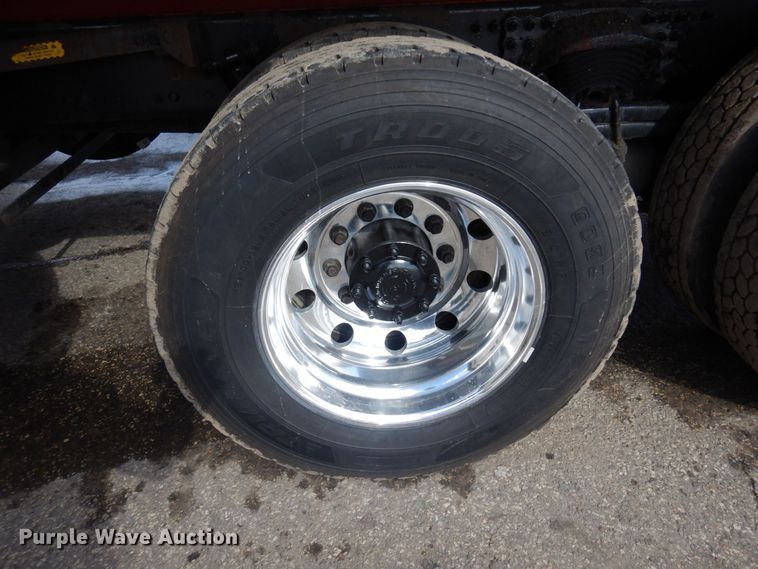 image for item AF9327 2016 Freightliner 114SD  dump truck