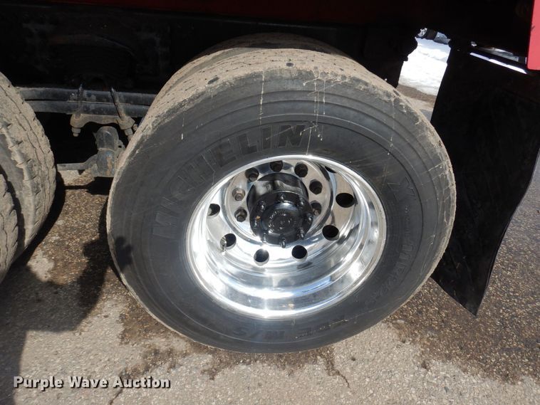 image for item AF9327 2016 Freightliner 114SD  dump truck