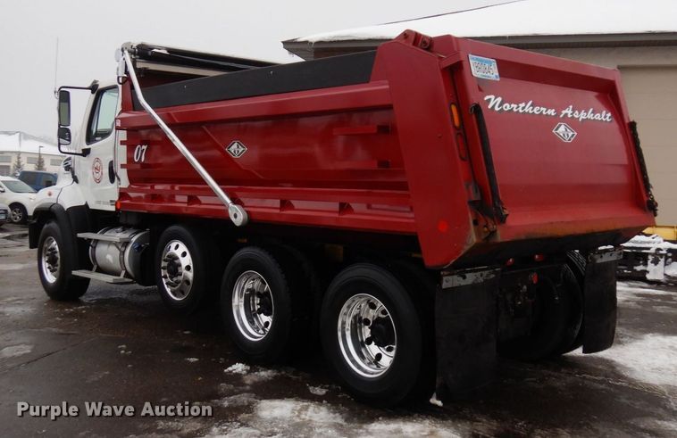 image for item AF9328 2017 Freightliner 114SD  dump truck