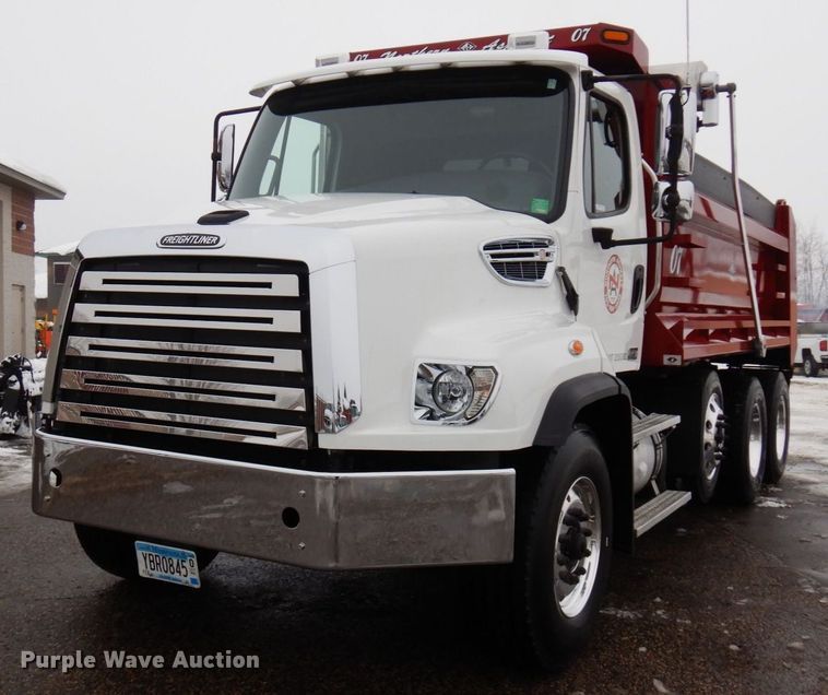 image for item AF9328 2017 Freightliner 114SD  dump truck