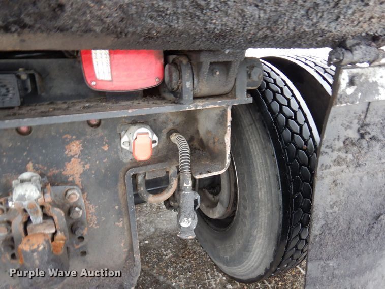 image for item AF9328 2017 Freightliner 114SD  dump truck