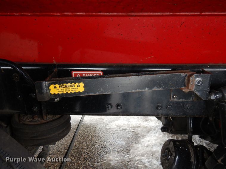 image for item AF9328 2017 Freightliner 114SD  dump truck