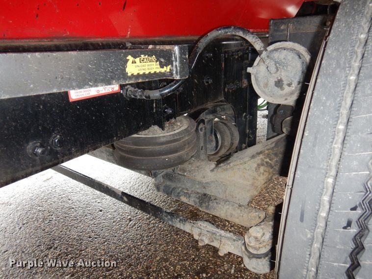 image for item AF9328 2017 Freightliner 114SD  dump truck