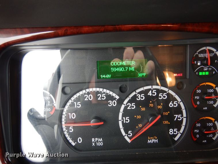 image for item AF9328 2017 Freightliner 114SD  dump truck