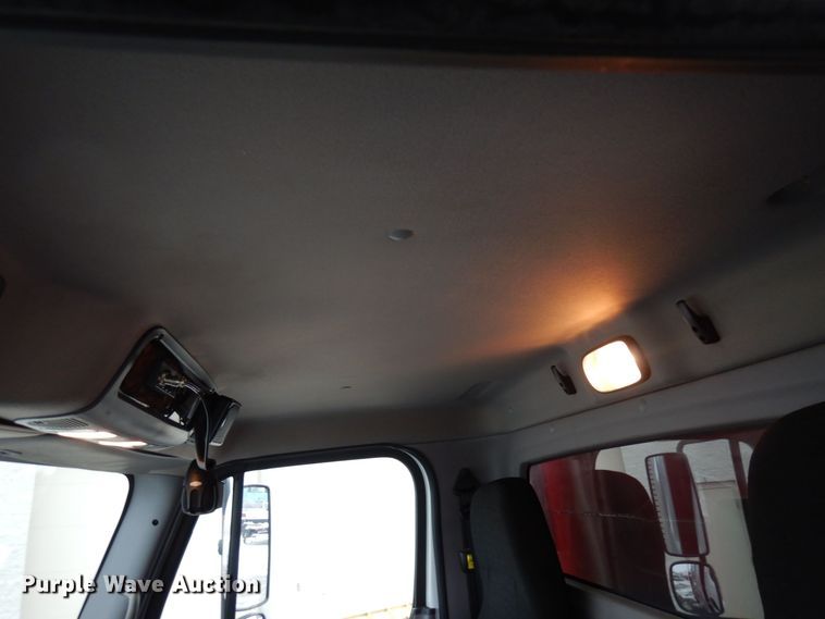 image for item AF9328 2017 Freightliner 114SD  dump truck