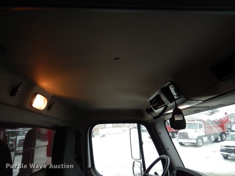 image for item AF9328 2017 Freightliner 114SD  dump truck