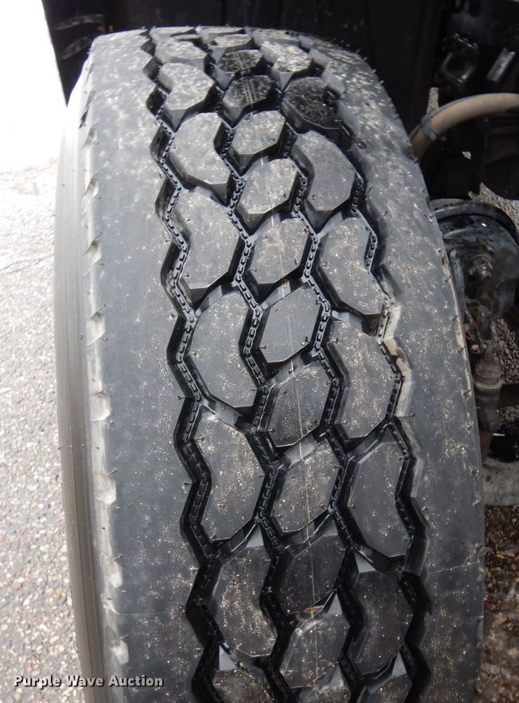 image for item AF9328 2017 Freightliner 114SD  dump truck