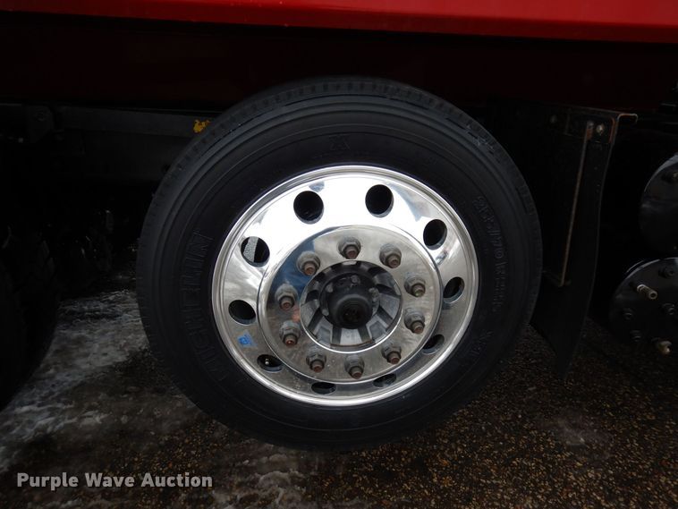 image for item AF9328 2017 Freightliner 114SD  dump truck