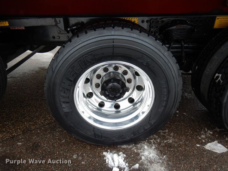 image for item AF9328 2017 Freightliner 114SD  dump truck