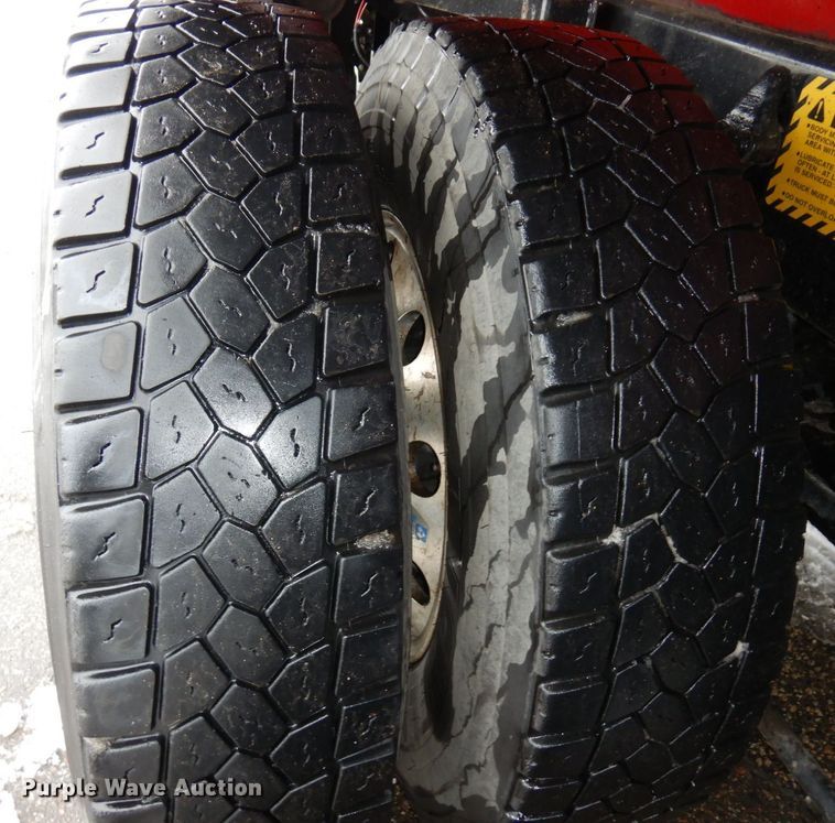 image for item AF9328 2017 Freightliner 114SD  dump truck