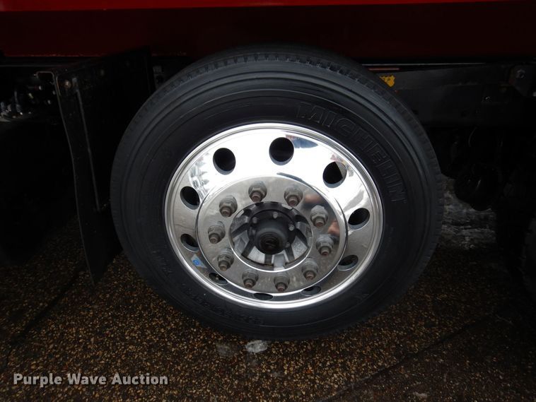 image for item AF9328 2017 Freightliner 114SD  dump truck