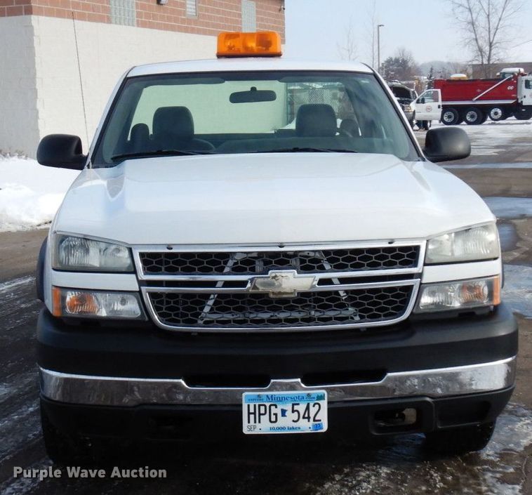 image for item AF9329 2005 Chevrolet Silverado 2500HD  pickup truck