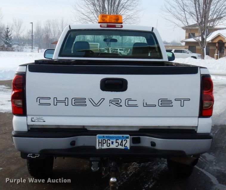 image for item AF9329 2005 Chevrolet Silverado 2500HD  pickup truck