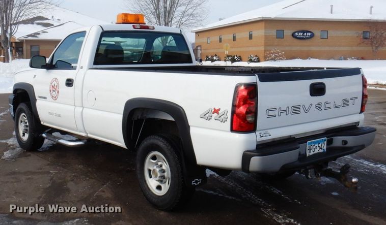 image for item AF9329 2005 Chevrolet Silverado 2500HD  pickup truck