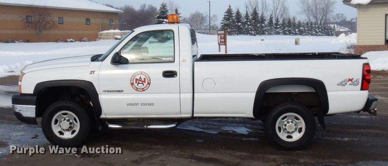 image for item AF9329 2005 Chevrolet Silverado 2500HD  pickup truck