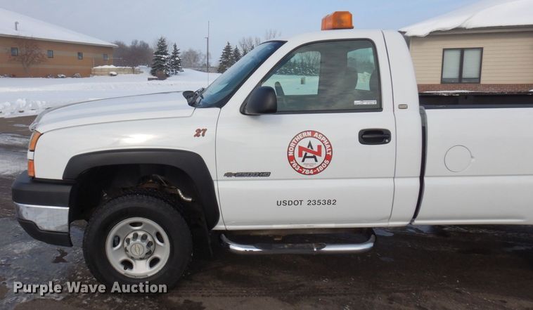 image for item AF9329 2005 Chevrolet Silverado 2500HD  pickup truck